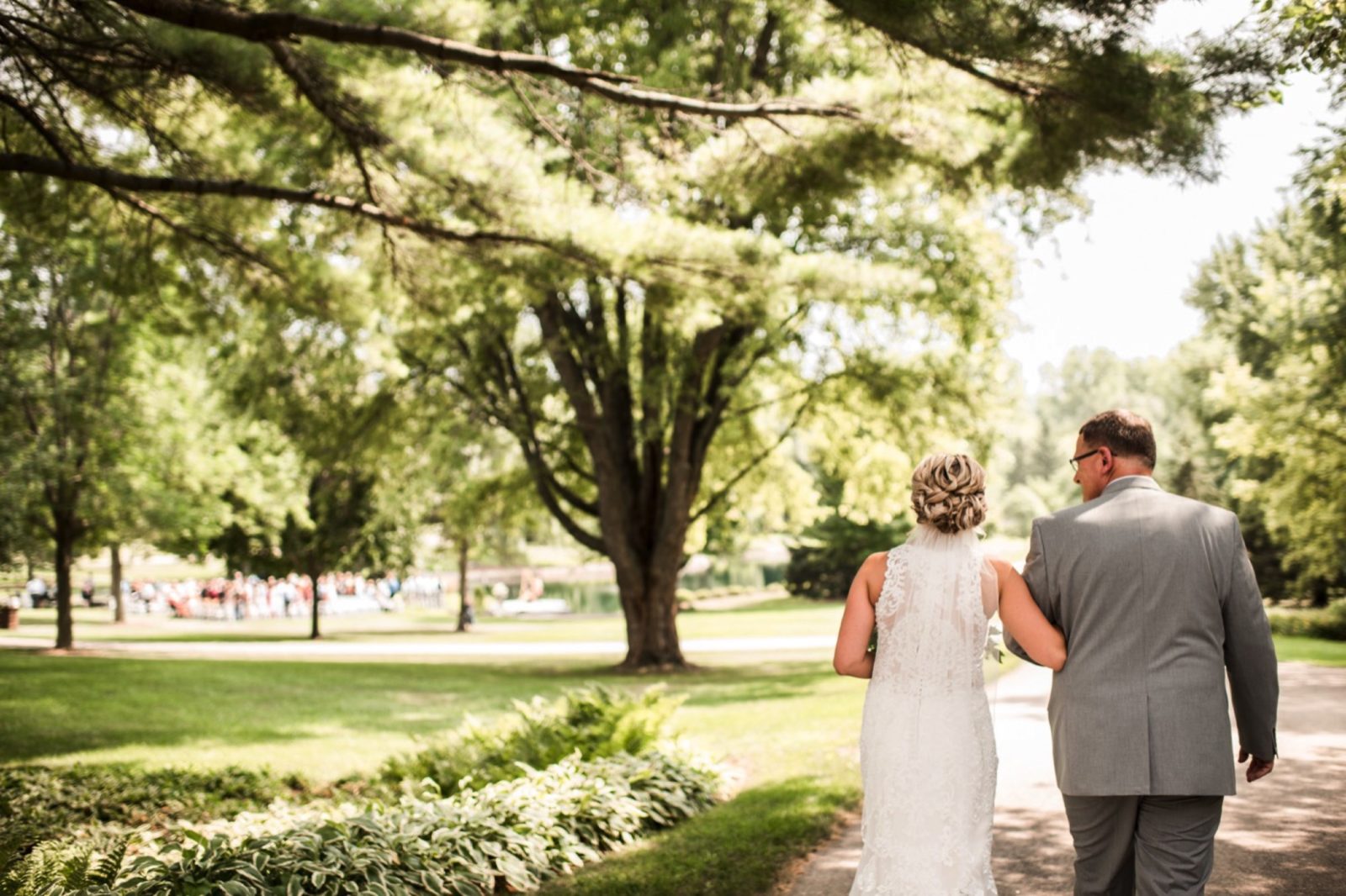 Stacy + Nate | Hackberry Manor Wedding | Hortonville, Wisconsin - Emily ...